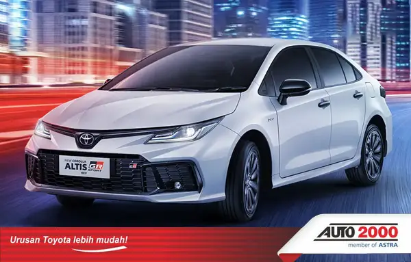 gambar front Corolla Altis Hybrid EV GR Sport